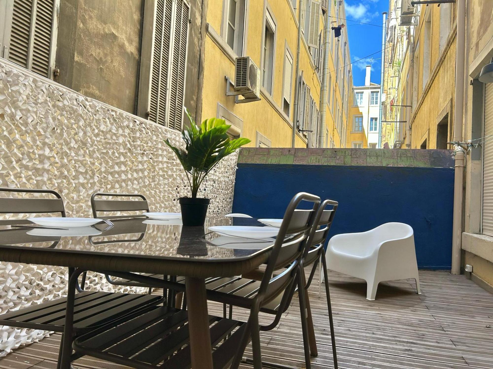 Chez Marie Et Romain- Appartement De Charme Au Coeur De La Joliette Proche Panier Centre Ville 马赛 外观 照片